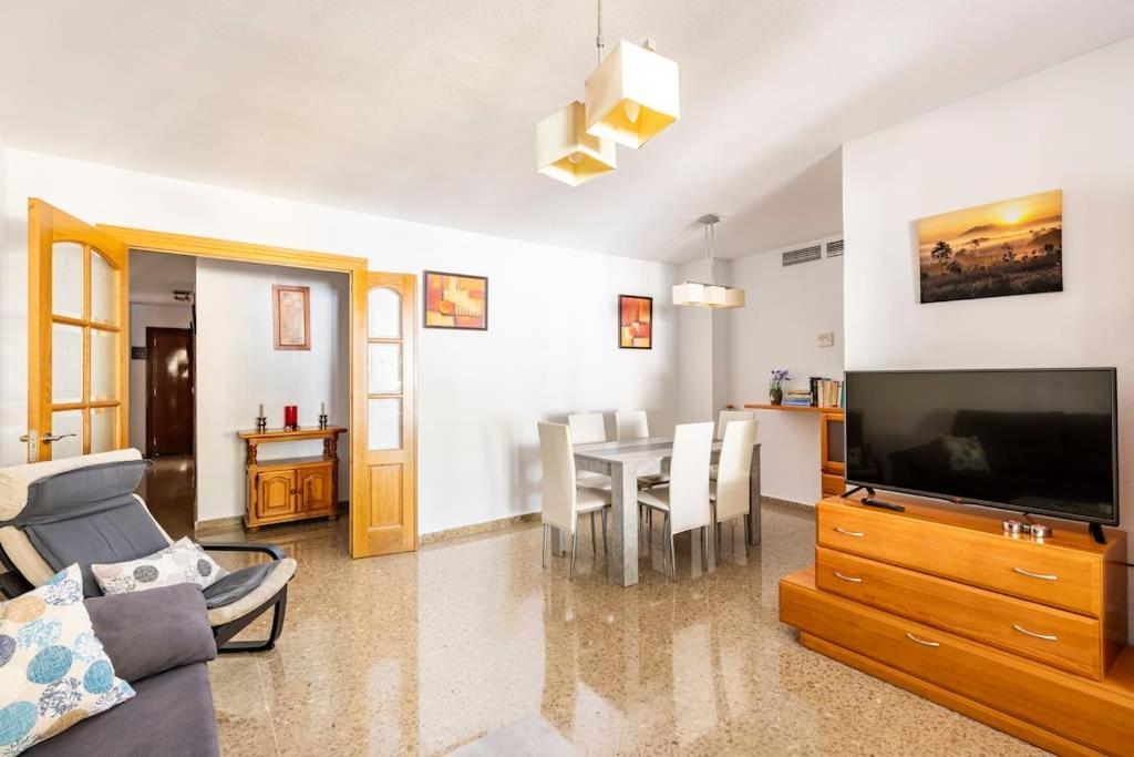 Amplio Piso Disfrutar Del Centro De Con Parking Gratuito * Málaga